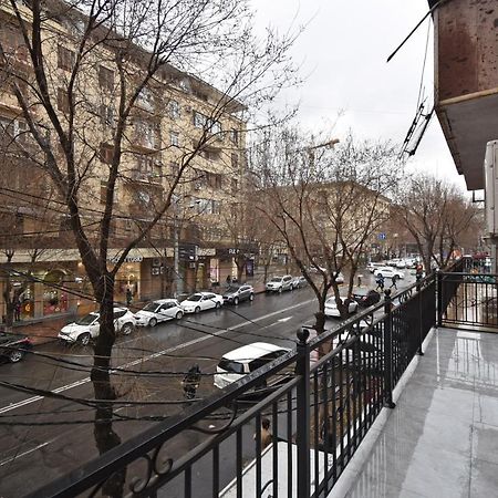 19Tumanyan Excellent Apartment In The Centre Of Capital Erivan Dış mekan fotoğraf