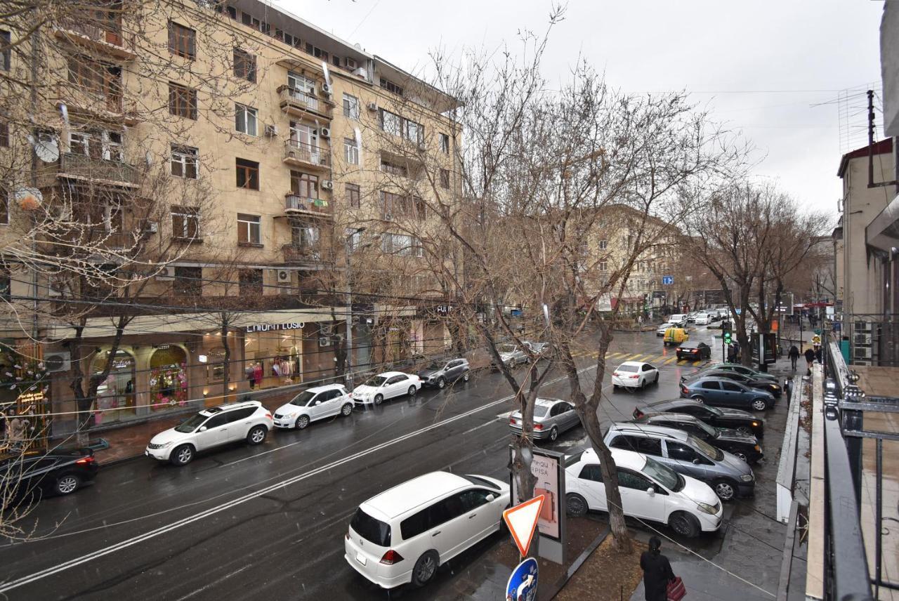 19Tumanyan Excellent Apartment In The Centre Of Capital Erivan Dış mekan fotoğraf