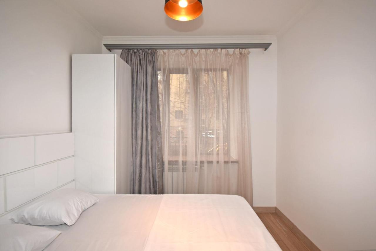 19Tumanyan Excellent Apartment In The Centre Of Capital Erivan Dış mekan fotoğraf